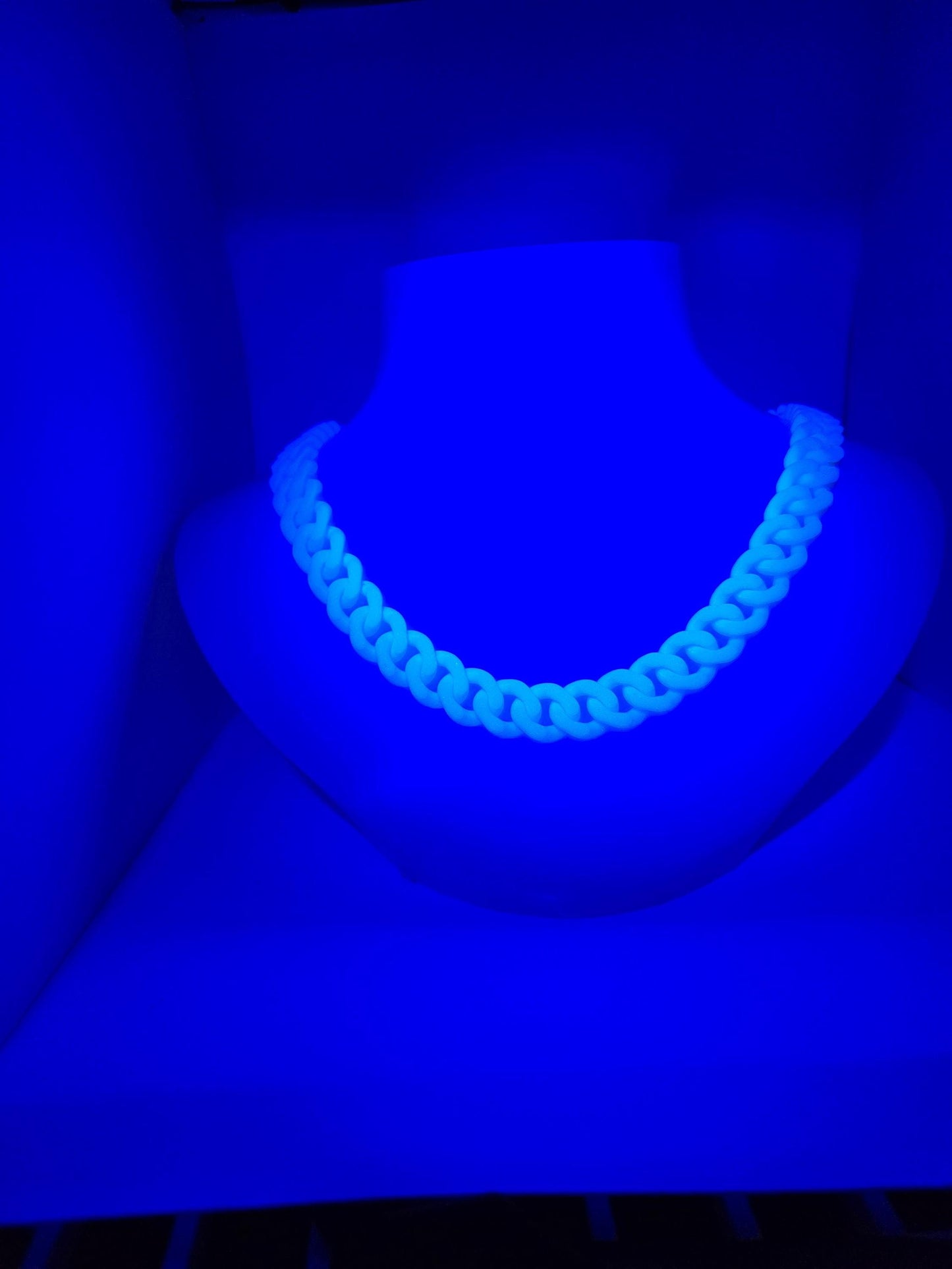 3D Printed Cuban Chain Necklace – Colorful, Customizable, Durable & Stylish