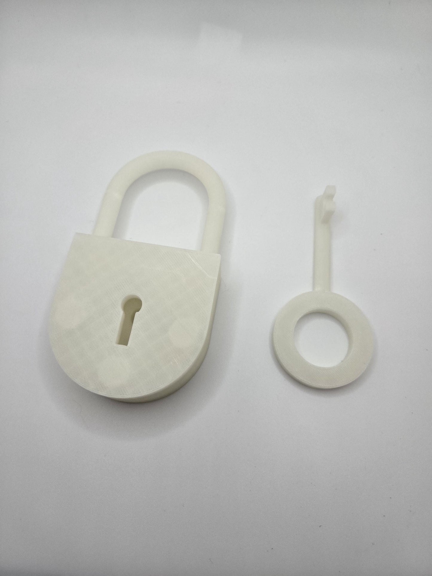 Giant 3D Printed Padlock – Oversized Prop & Costume Accessory!