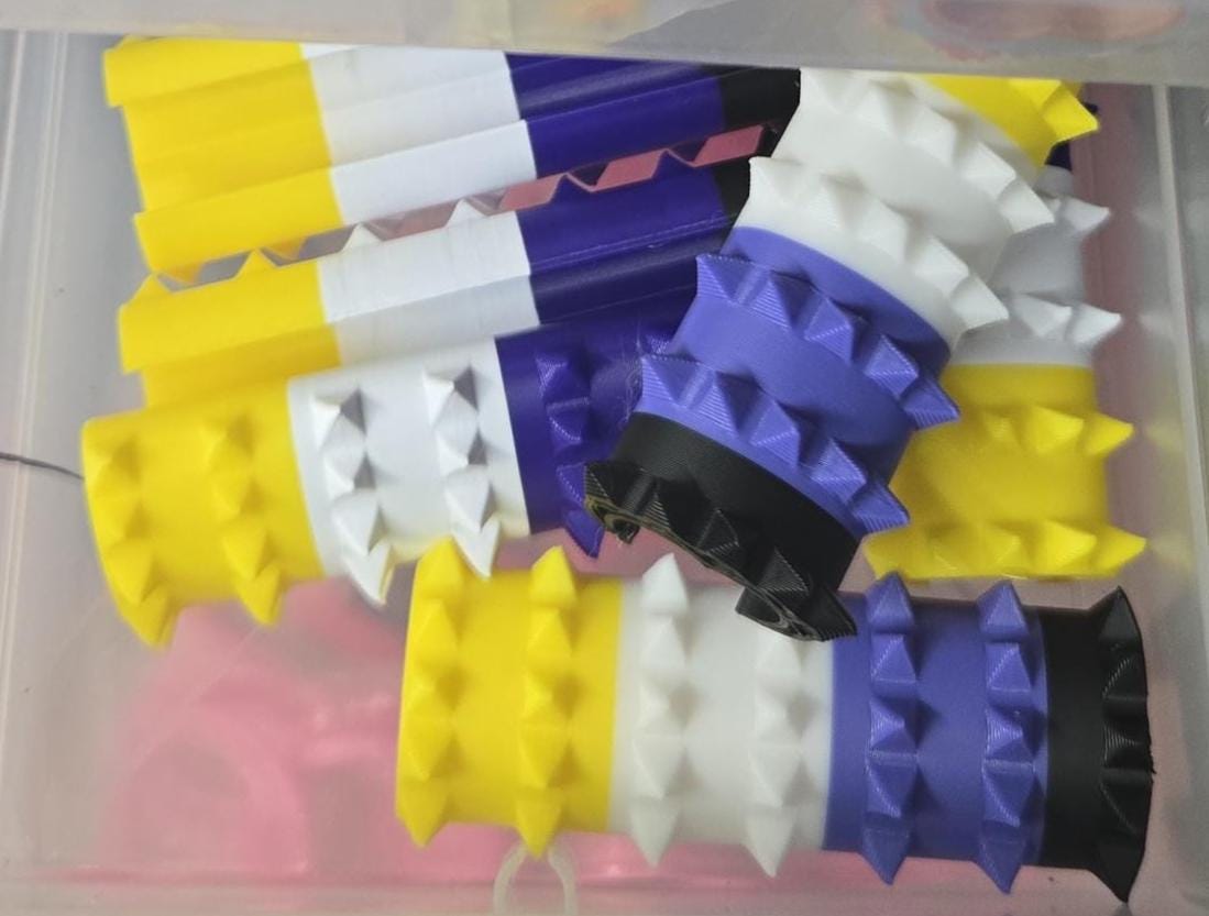 3D Printed Cuban Chain Pride Jewelry – Colorful, Customizable, Durable & Stylish