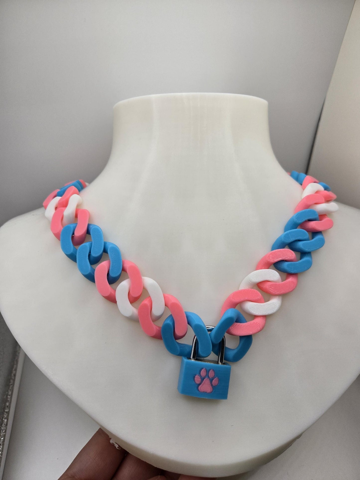 3D Printed Cuban Chain Pride Jewelry – Colorful, Customizable, Durable & Stylish