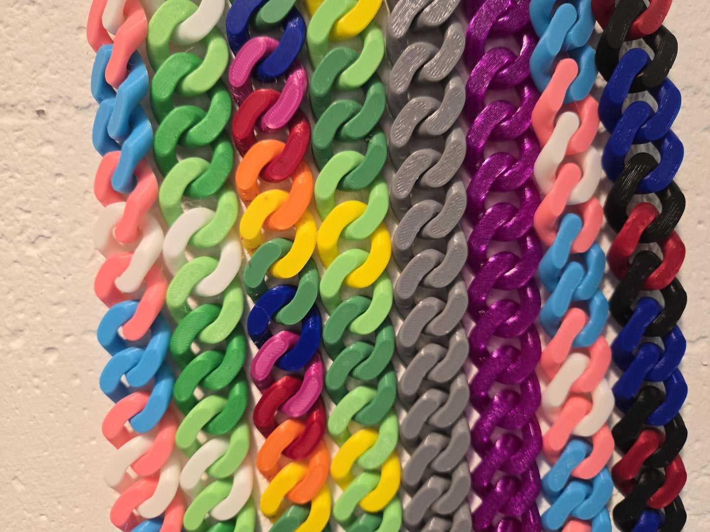 3D Printed Cuban Chain Necklace – Colorful, Customizable, Durable & Stylish